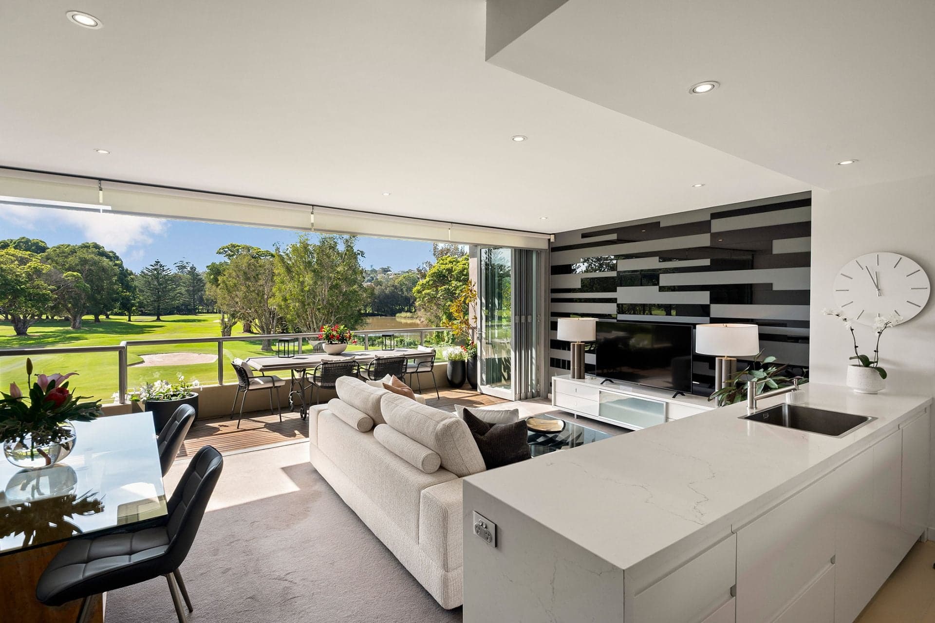 28/2a Campbell Parade, Manly Vale, Manly Vale - Image 1