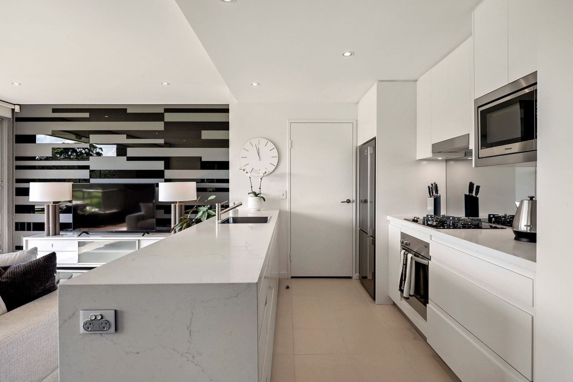 28/2a Campbell Parade, Manly Vale, Manly Vale - Thumbnail 4