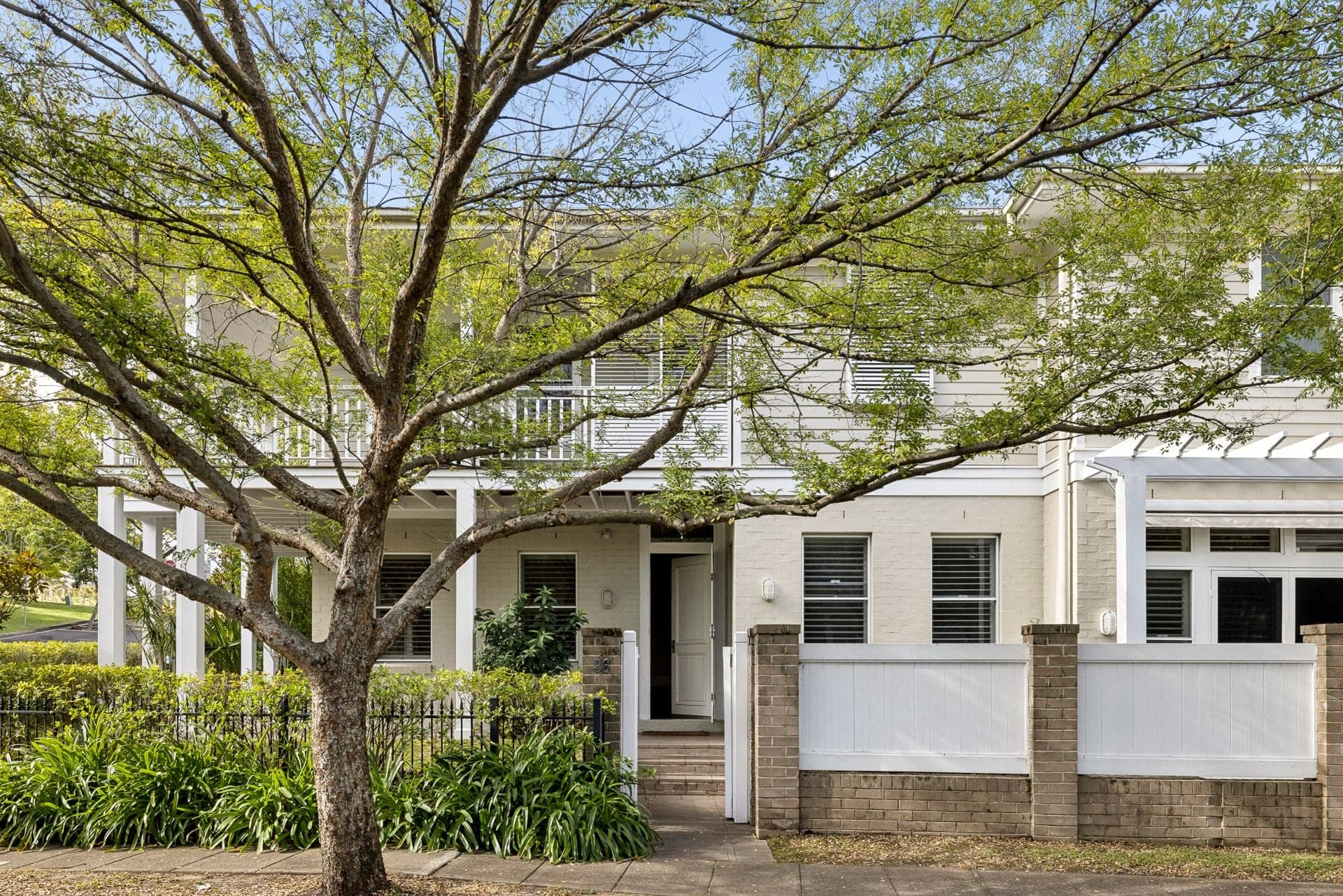 36 Admiralty Drive, Breakfast Point, Breakfast Point - Thumbnail 2