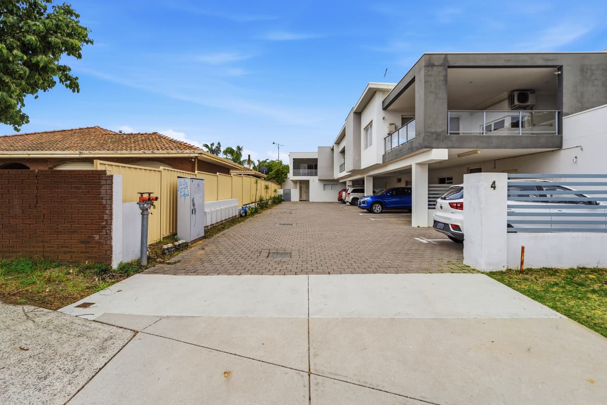 8/4 Mellar Court, Midland, WA, Midland - Image 1