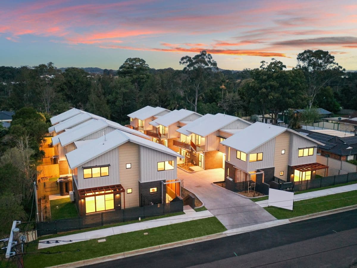 9/12 Aldenham Road, WARNERVALE, Warnervale - Image 1