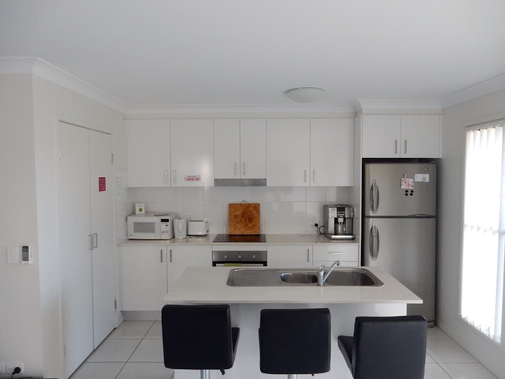 1&2/15 Bellinger Key, Pacific Pines, QLD, 4211, Pacific Pines - Thumbnail 3