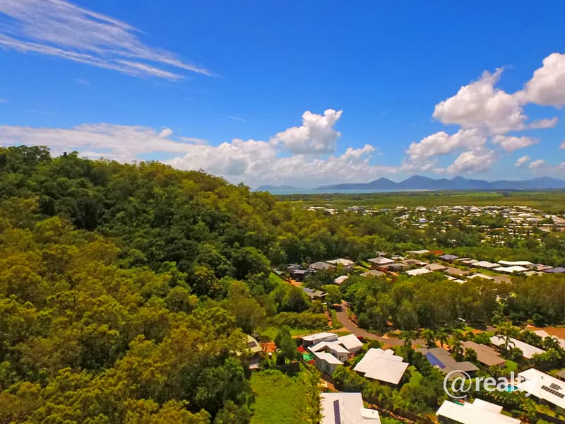 12 BARNACLE STREET, Trinity Beach, QLD, 4879, Trinity Beach - Thumbnail 3