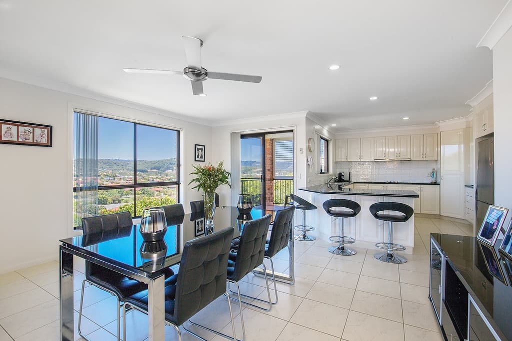 23 Manra Way, Pacific Pines, QLD, 4211, Pacific Pines - Thumbnail 4
