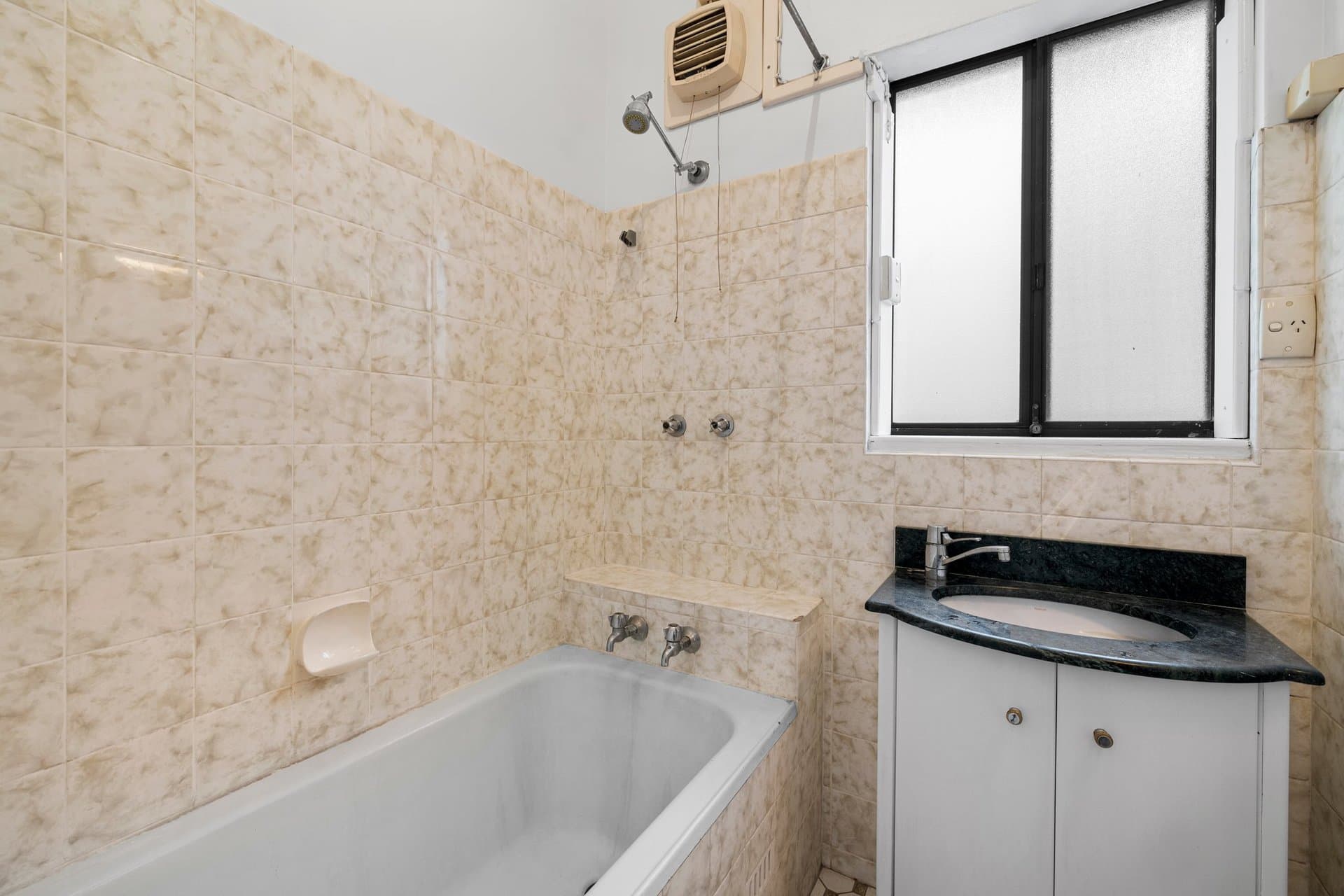 26 Curtin Avenue, Abbotsford - Thumbnail 2