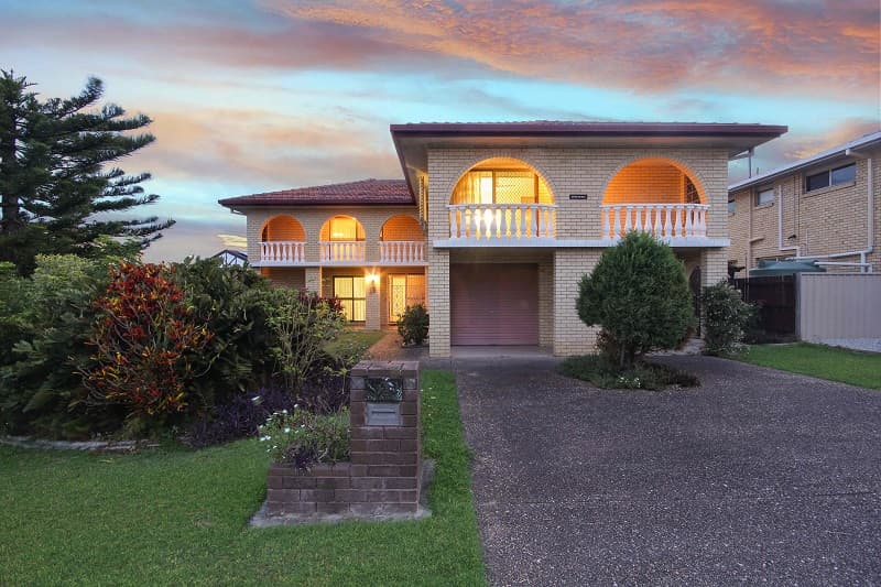 19 Tranquil Street, Sunnybank Hills - Image 1