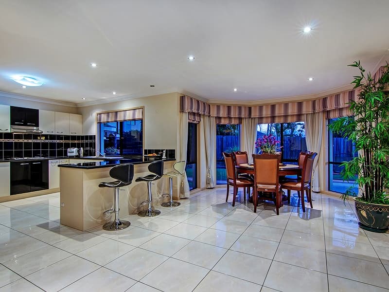 51 Willowleaf Close, Stretton - Thumbnail 4
