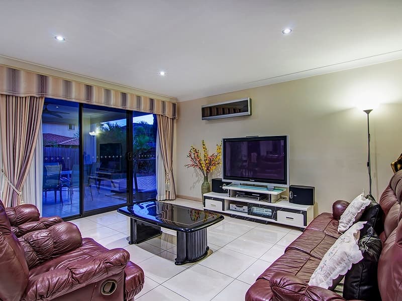 51 Willowleaf Close, Stretton - Thumbnail 8