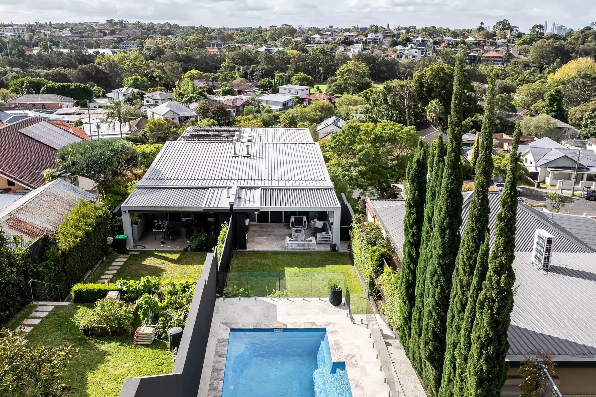 36 Undercliffe Road, Earlwood - Thumbnail 2