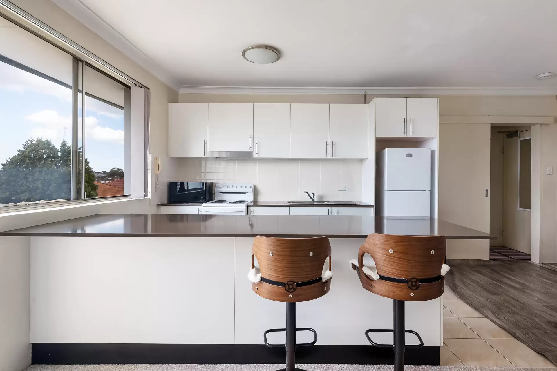 10/16 Northcote Street, Canterbury - Thumbnail 2
