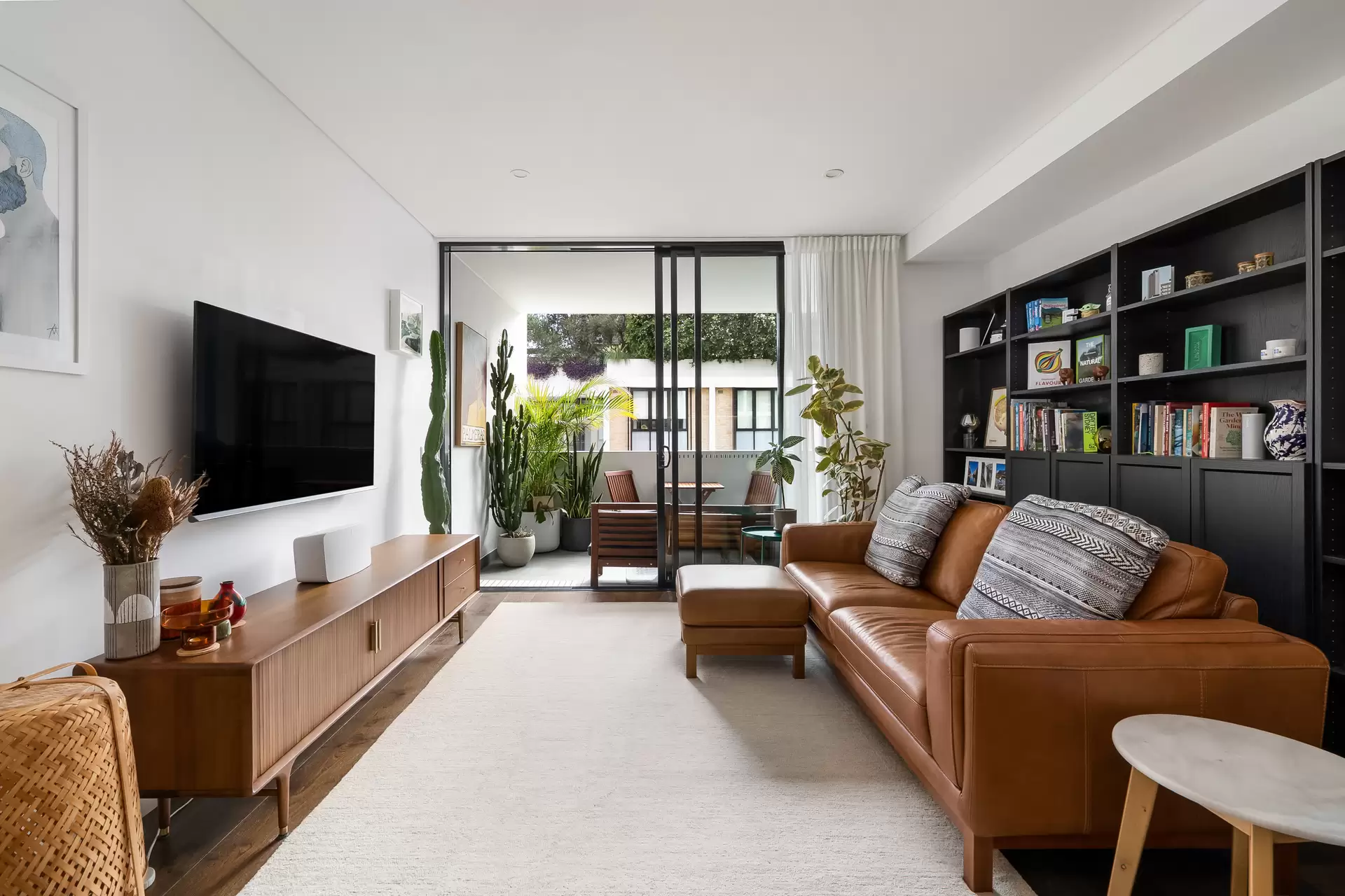 208/55 Princes Highway, St Peters - Image 1