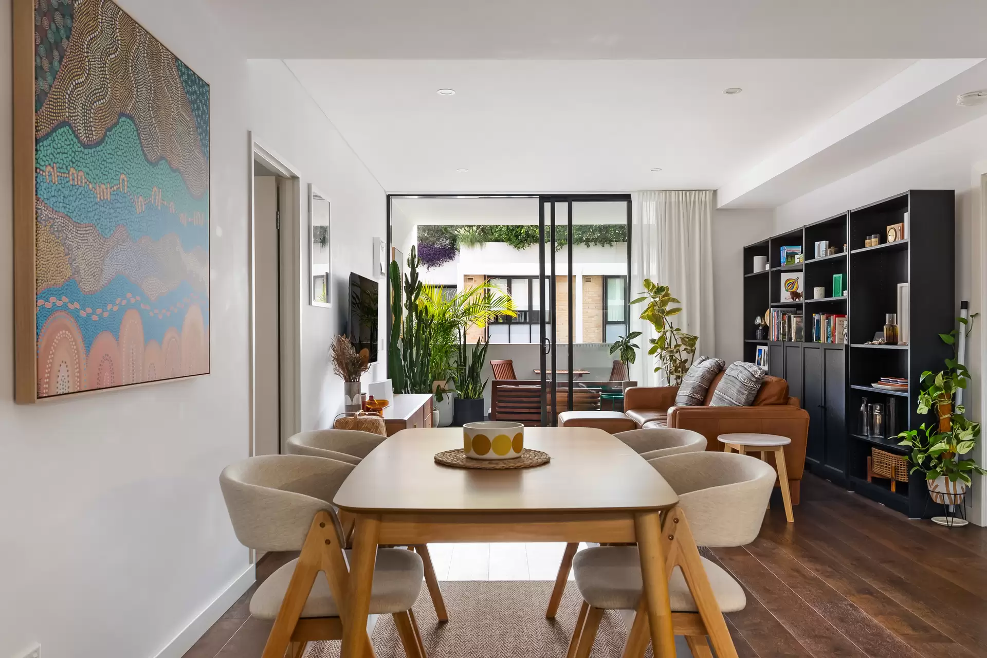 208/55 Princes Highway, St Peters - Thumbnail 4