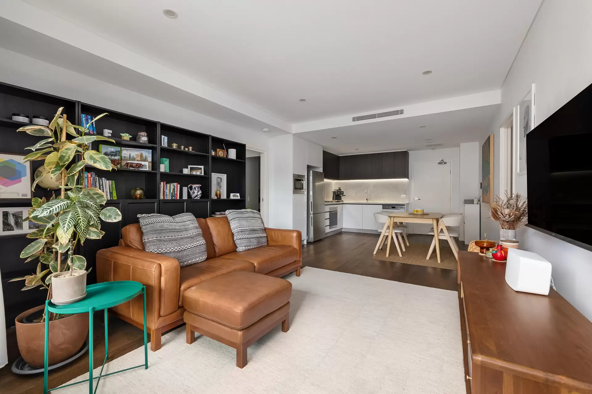 208/55 Princes Highway, St Peters - Thumbnail 6