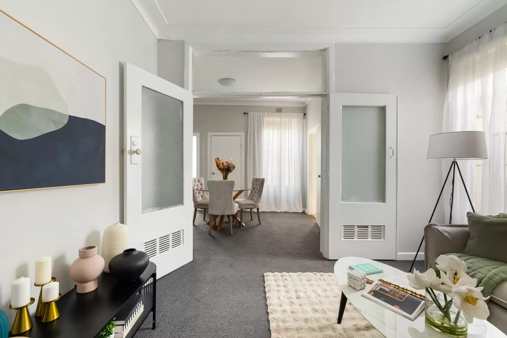 48 Phillip Street, Newtown - Thumbnail 2