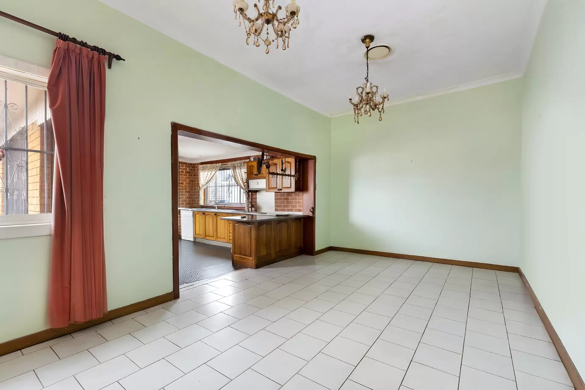 13 Undercliffe Road, Earlwood - Thumbnail 2