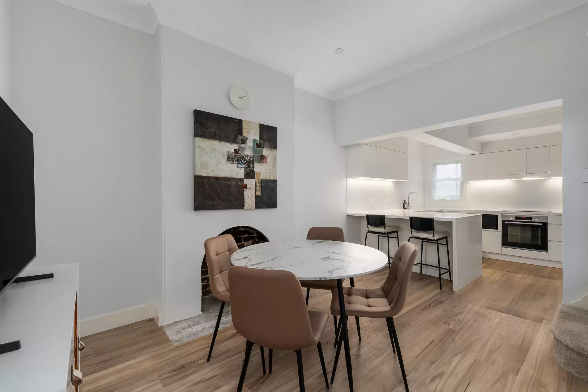8 Unwins Bridge Road, St Peters - Image 1