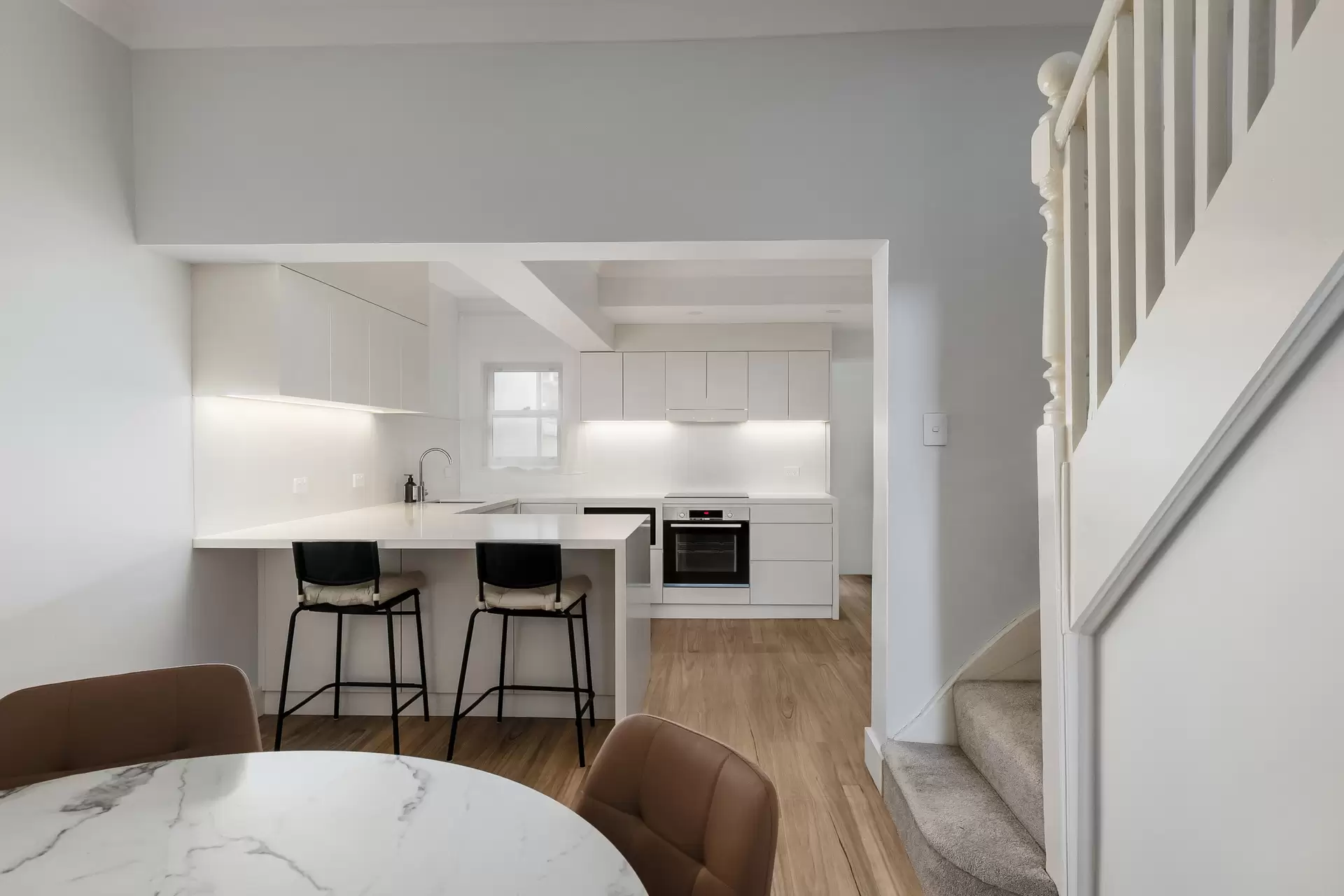 8 Unwins Bridge Road, St Peters - Thumbnail 2