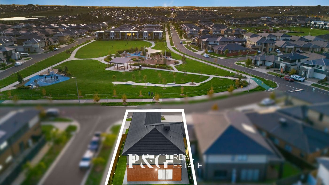 152 Manton Road, Clyde North - Thumbnail 2