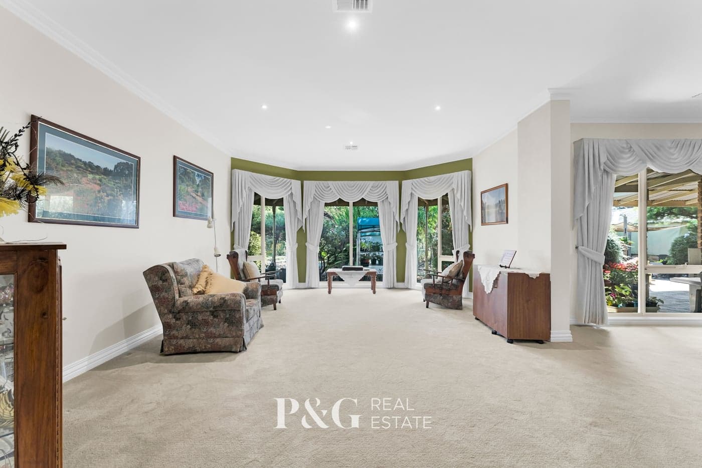 7 Hillsmeade Drive, Narre Warren South - Thumbnail 3