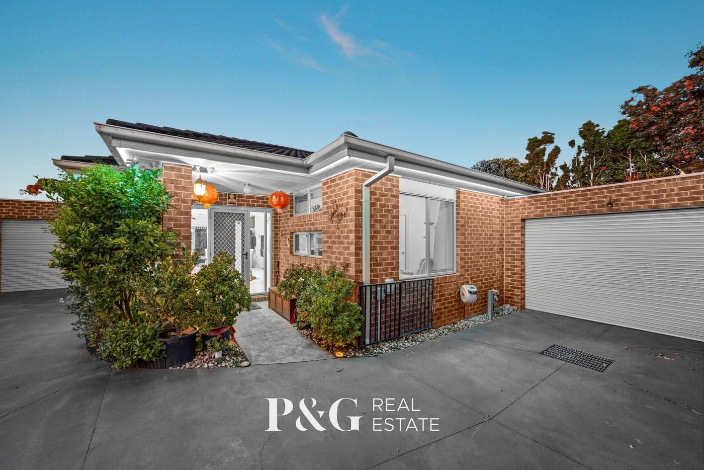 26a Robinson Crescent, Hampton Park - Image 1