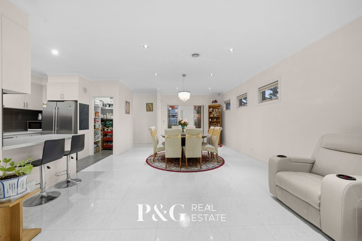 26a Robinson Crescent, Hampton Park - Thumbnail 4