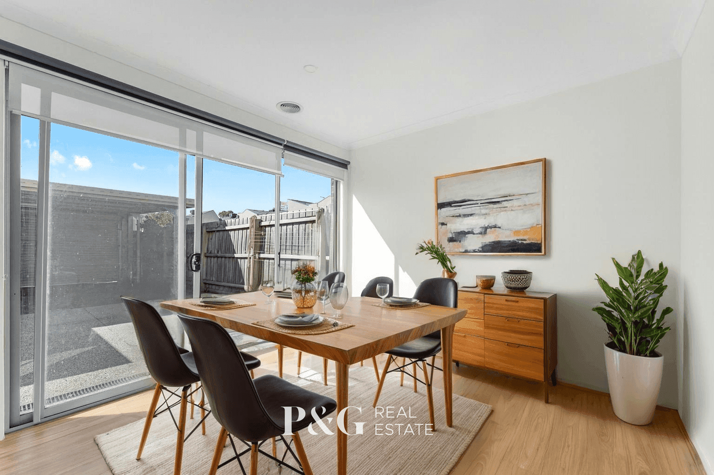 97 Lynbrook Boulevard, Lynbrook - Thumbnail 3