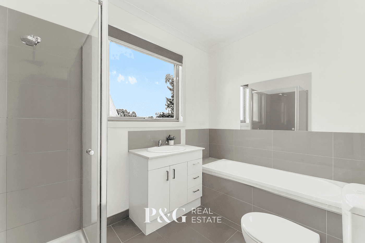 97 Lynbrook Boulevard, Lynbrook - Thumbnail 6