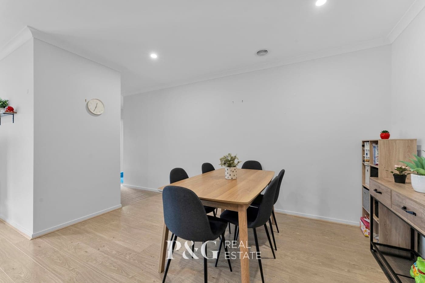 19 Melville Road, Officer - Thumbnail 4