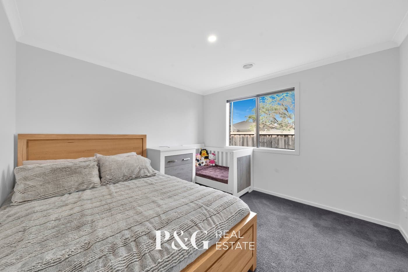 2 Elizabeth Parkway, Officer - Thumbnail 8
