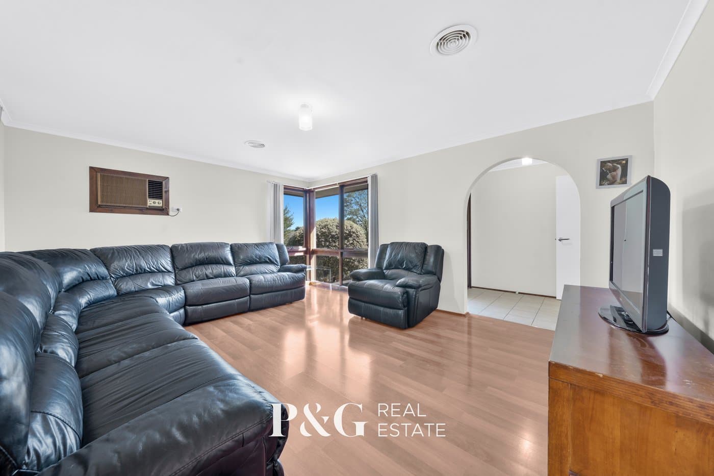 62 Gleneagles Drive, Endeavour Hills - Thumbnail 3