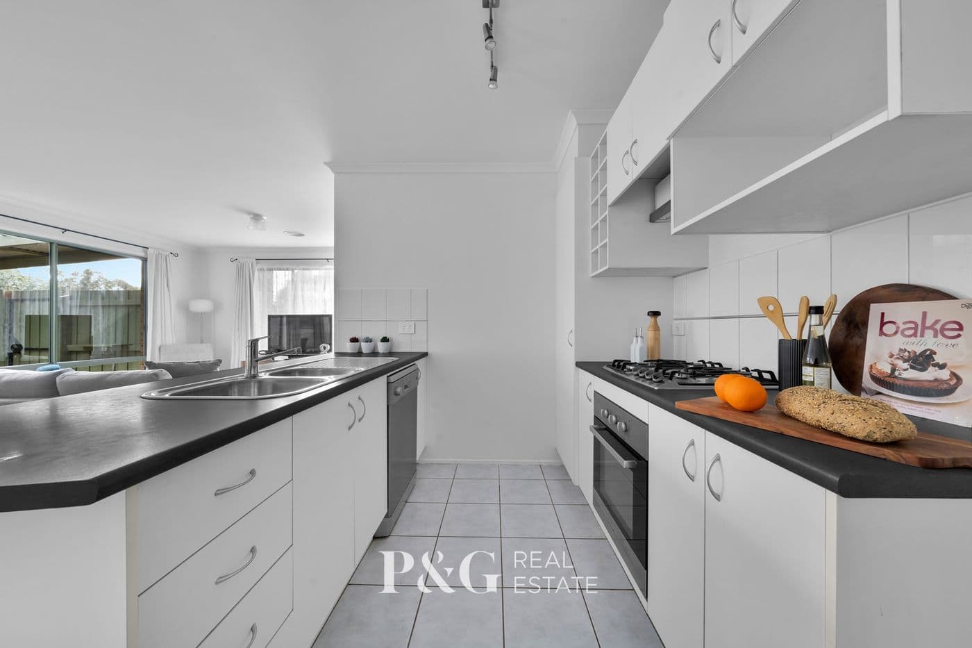 17 Lochard Terrace, Narre Warren South - Thumbnail 6