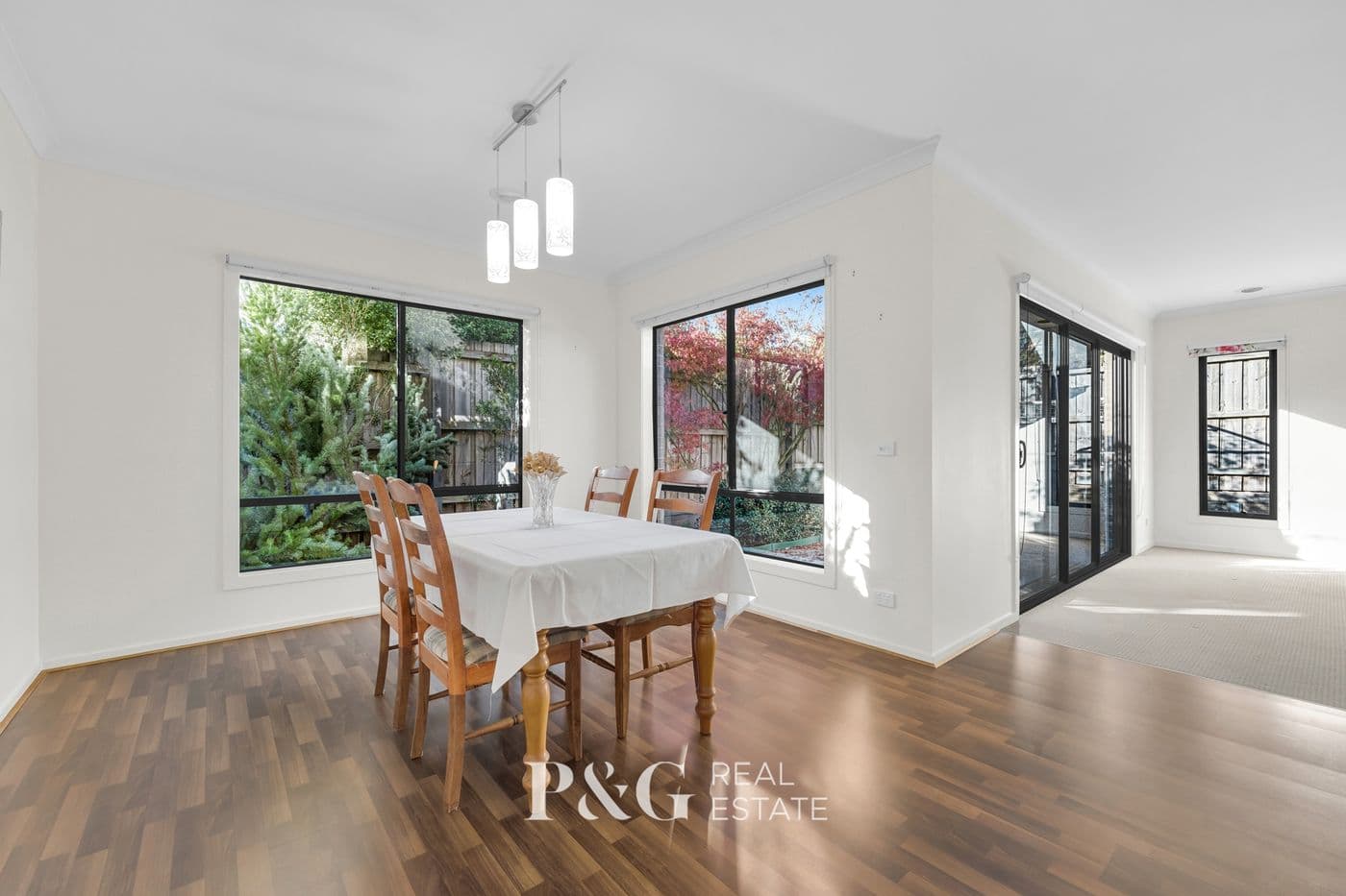 8/134 Golf Links Road, Berwick - Thumbnail 2