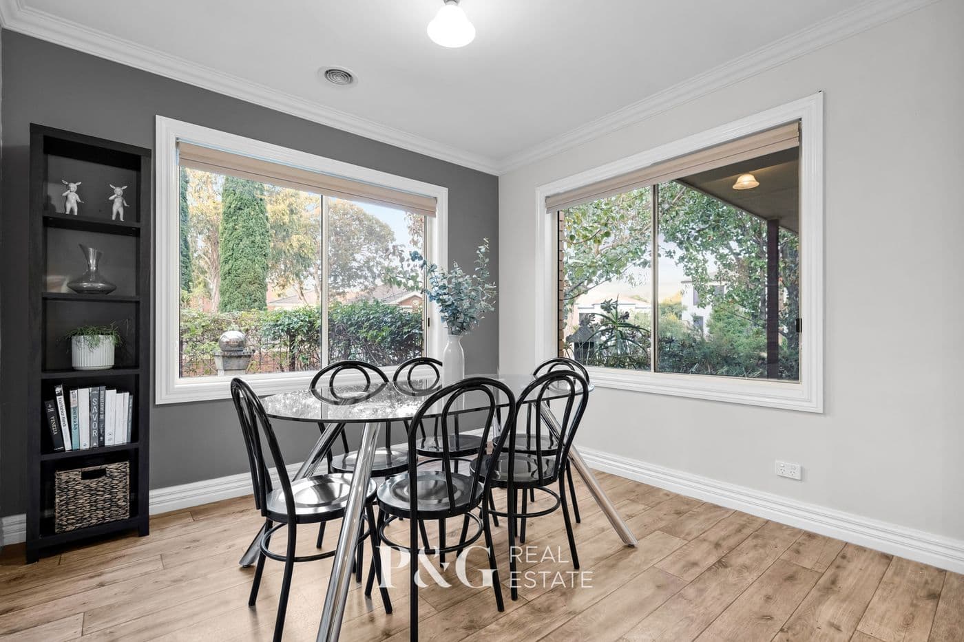 32 Champagne Grove, Narre Warren South - Thumbnail 3