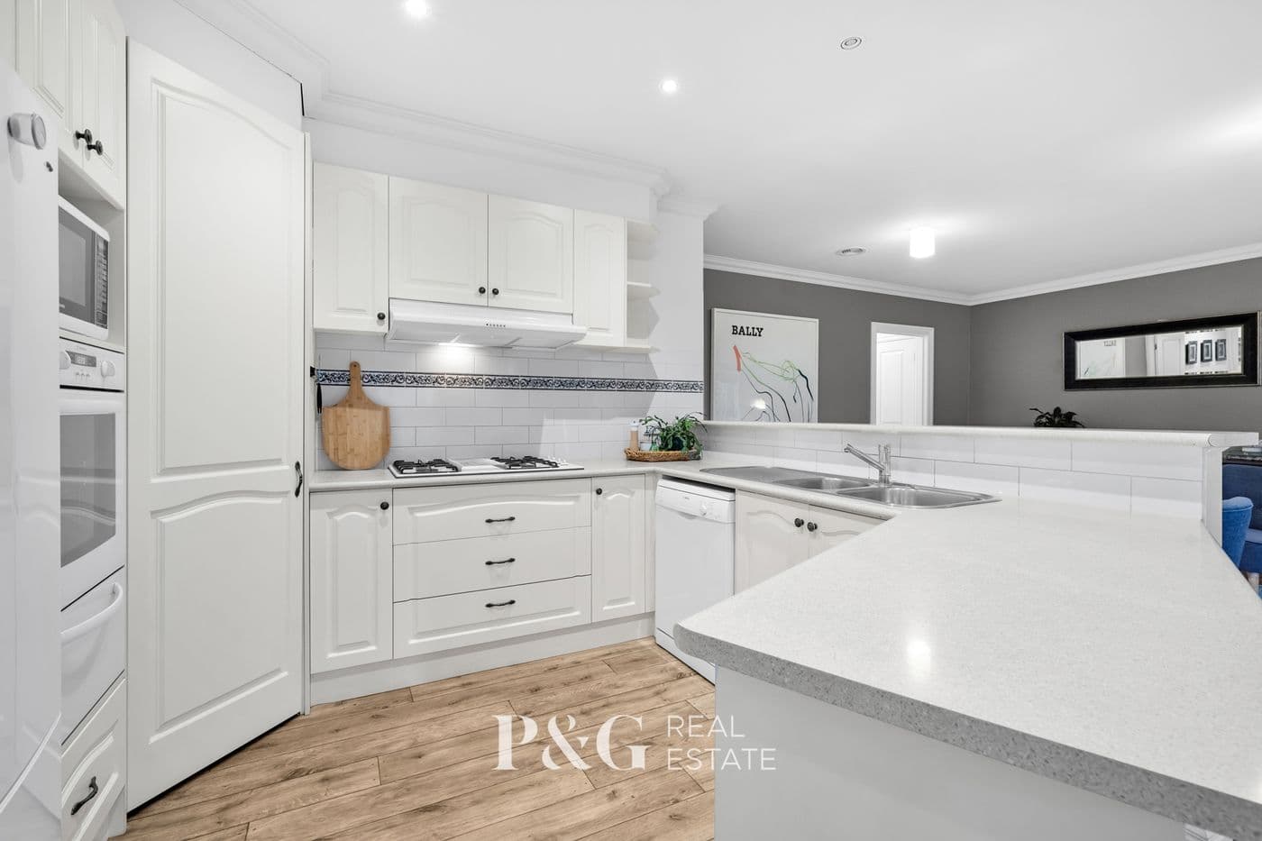 32 Champagne Grove, Narre Warren South - Thumbnail 6