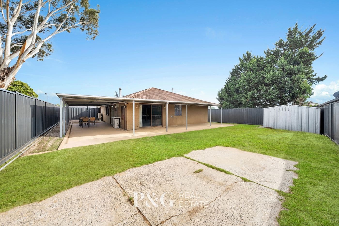 27 Ralph Crescent, Hampton Park - Thumbnail 2