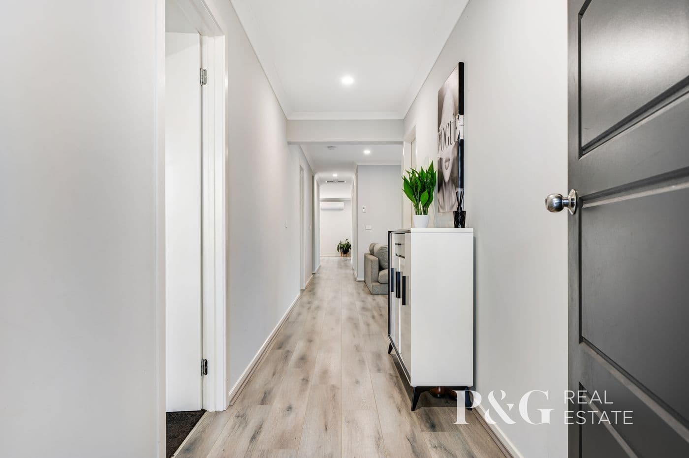 20 Wellingford Road, Clyde North - Thumbnail 2