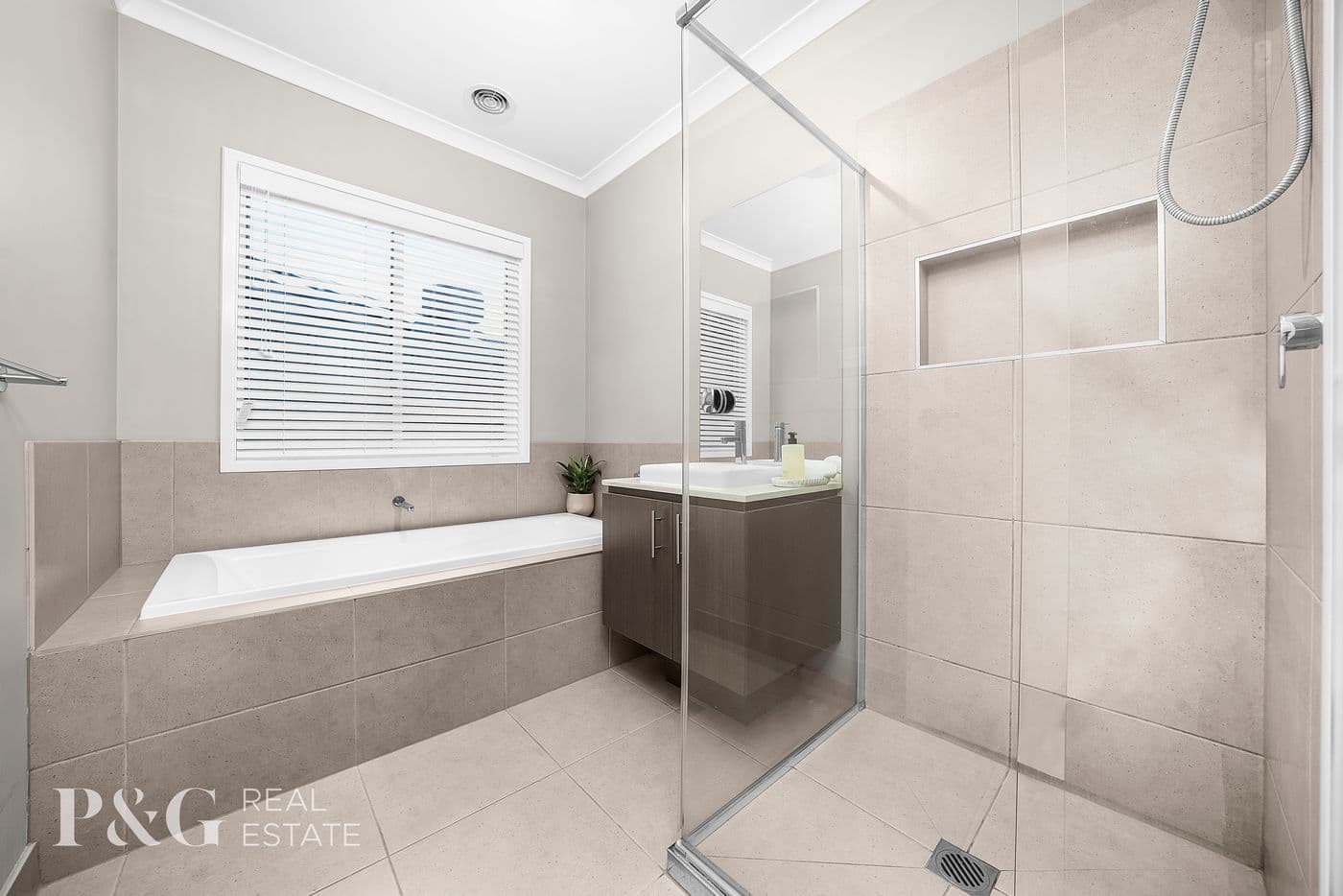 8 Gerbera Way, Lyndhurst - Thumbnail 7