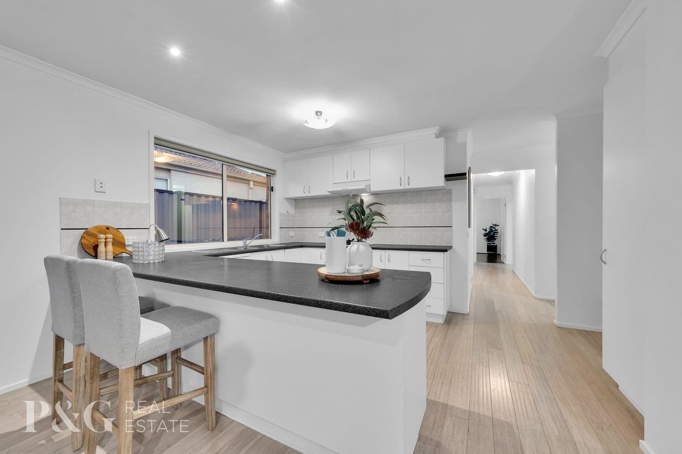 6 Edgewood Cl, Narre Warren South - Thumbnail 3