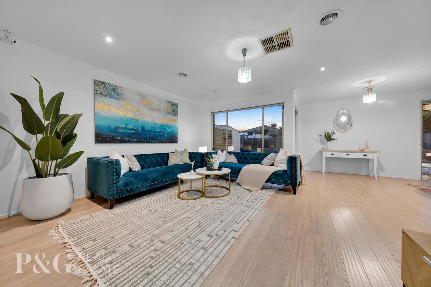 6 Edgewood Cl, Narre Warren South - Thumbnail 4