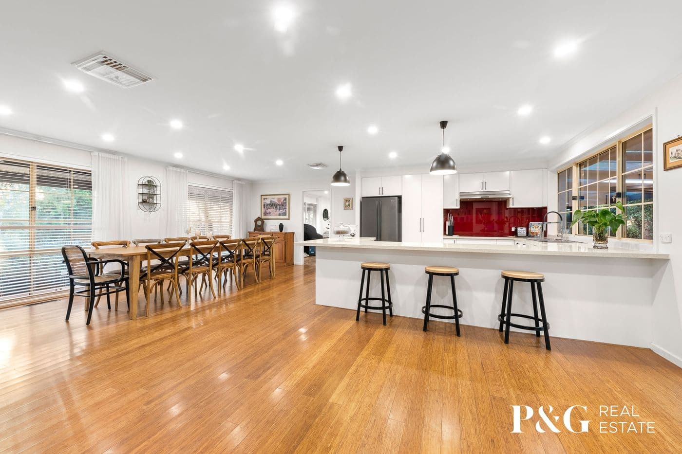 41-43 Bartok Court, Narre Warren South - Thumbnail 5