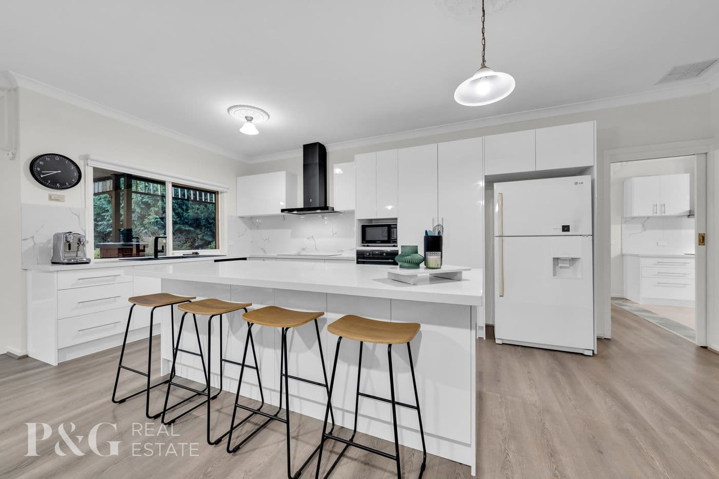21-23 Hillsmeade Drive, Narre Warren South - Thumbnail 2