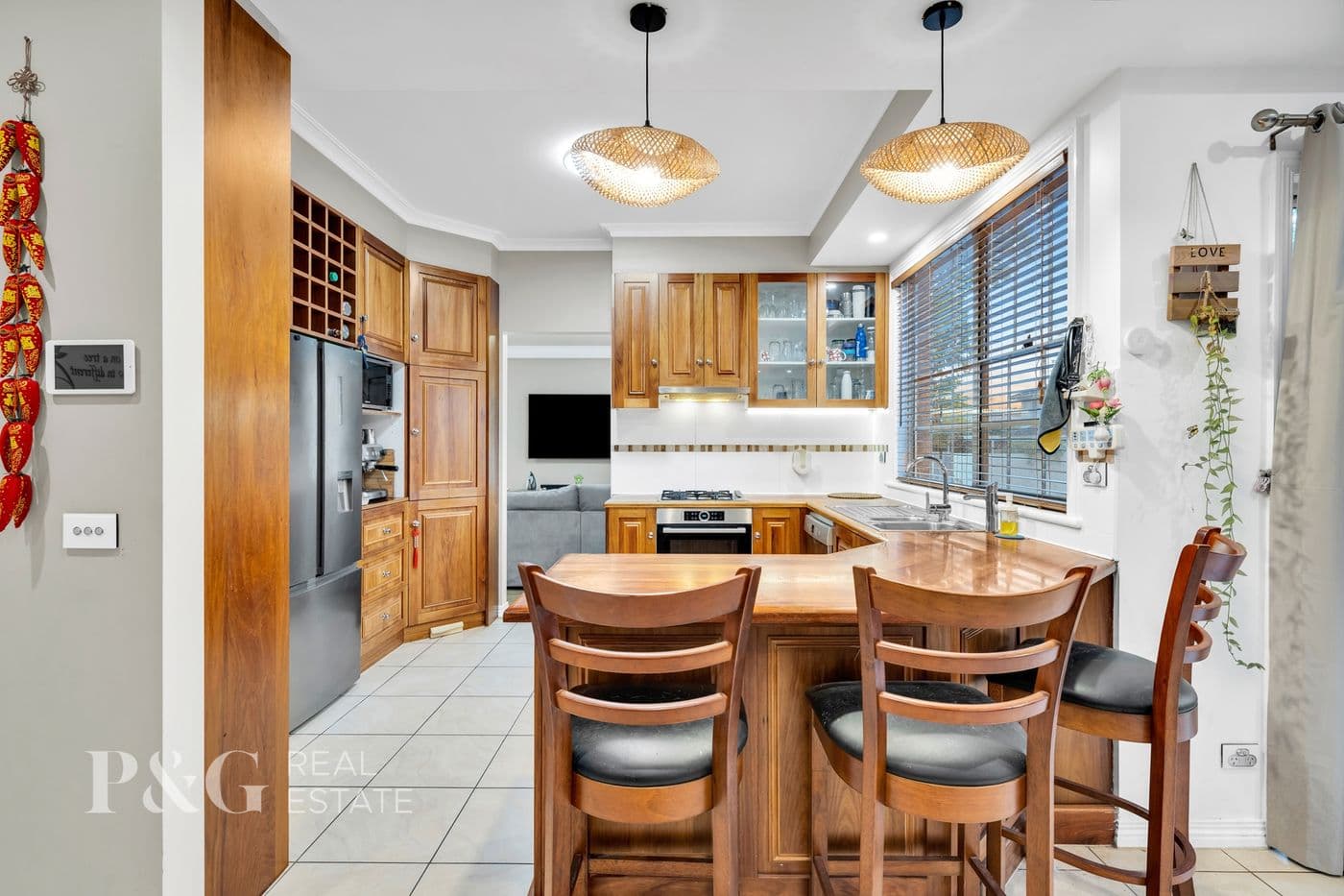 1 Hillrise Close, Narre Warren South - Thumbnail 4