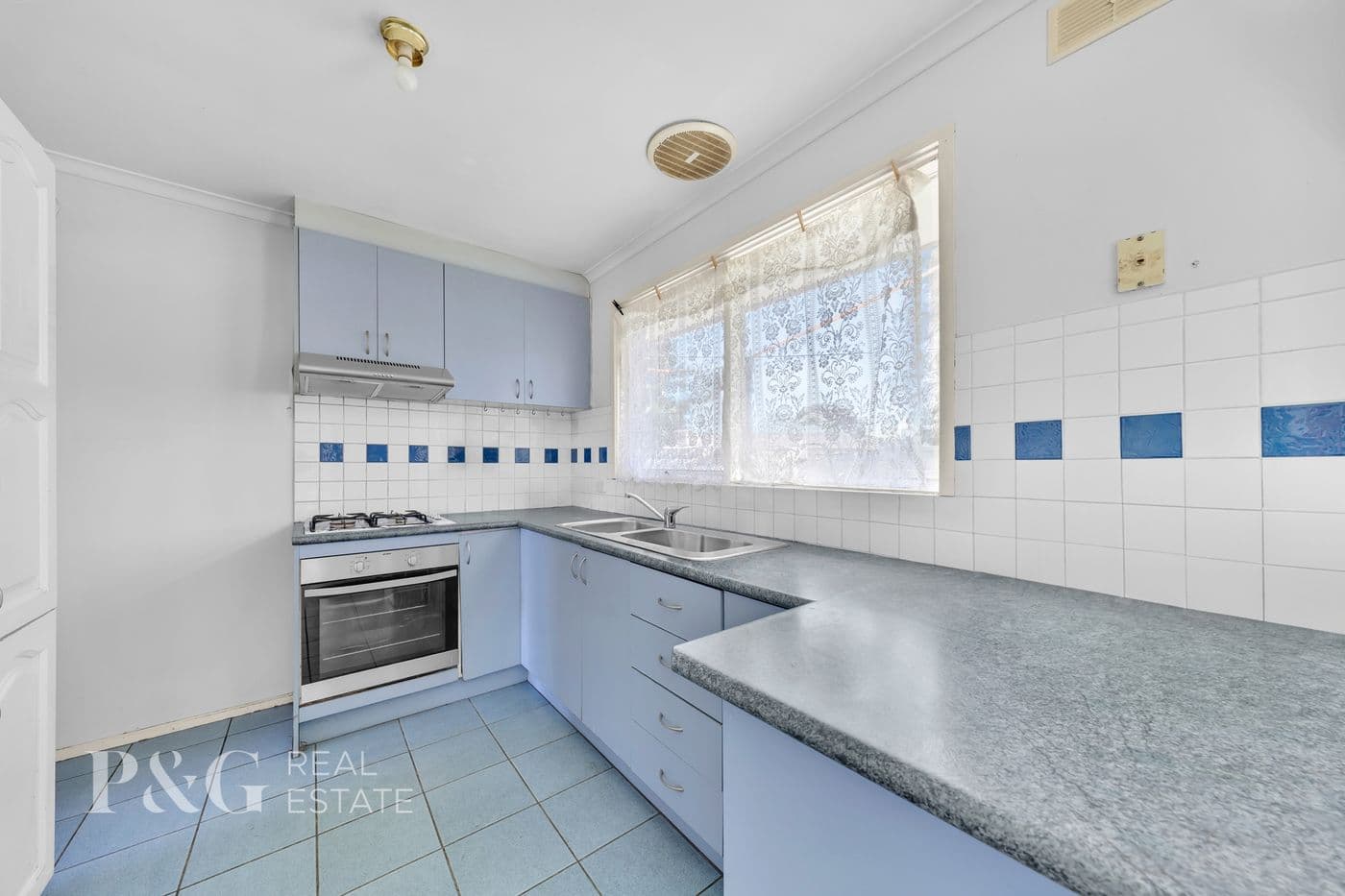 17 Rosalie Avenue, Cranbourne - Thumbnail 4