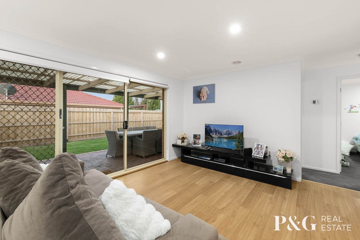 2 Plough Rise, Narre Warren South - Thumbnail 3