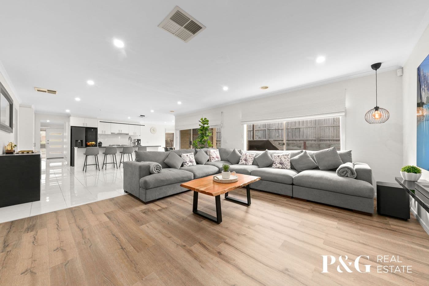 35 Manna Gum Drive, Pakenham - Thumbnail 2