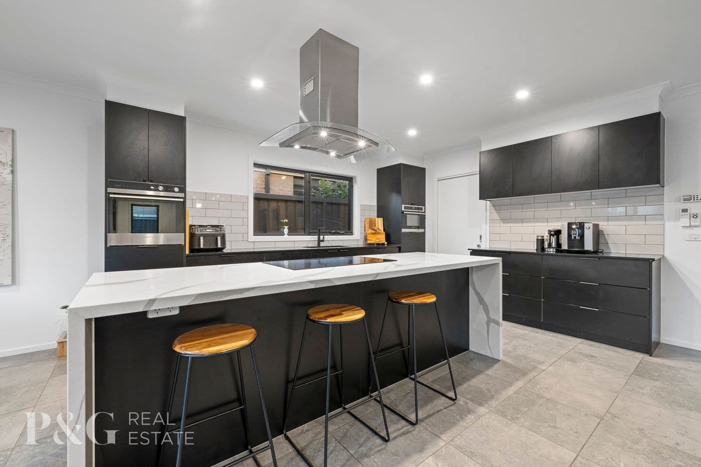 42 Isla Circuit, Narre Warren South - Thumbnail 3