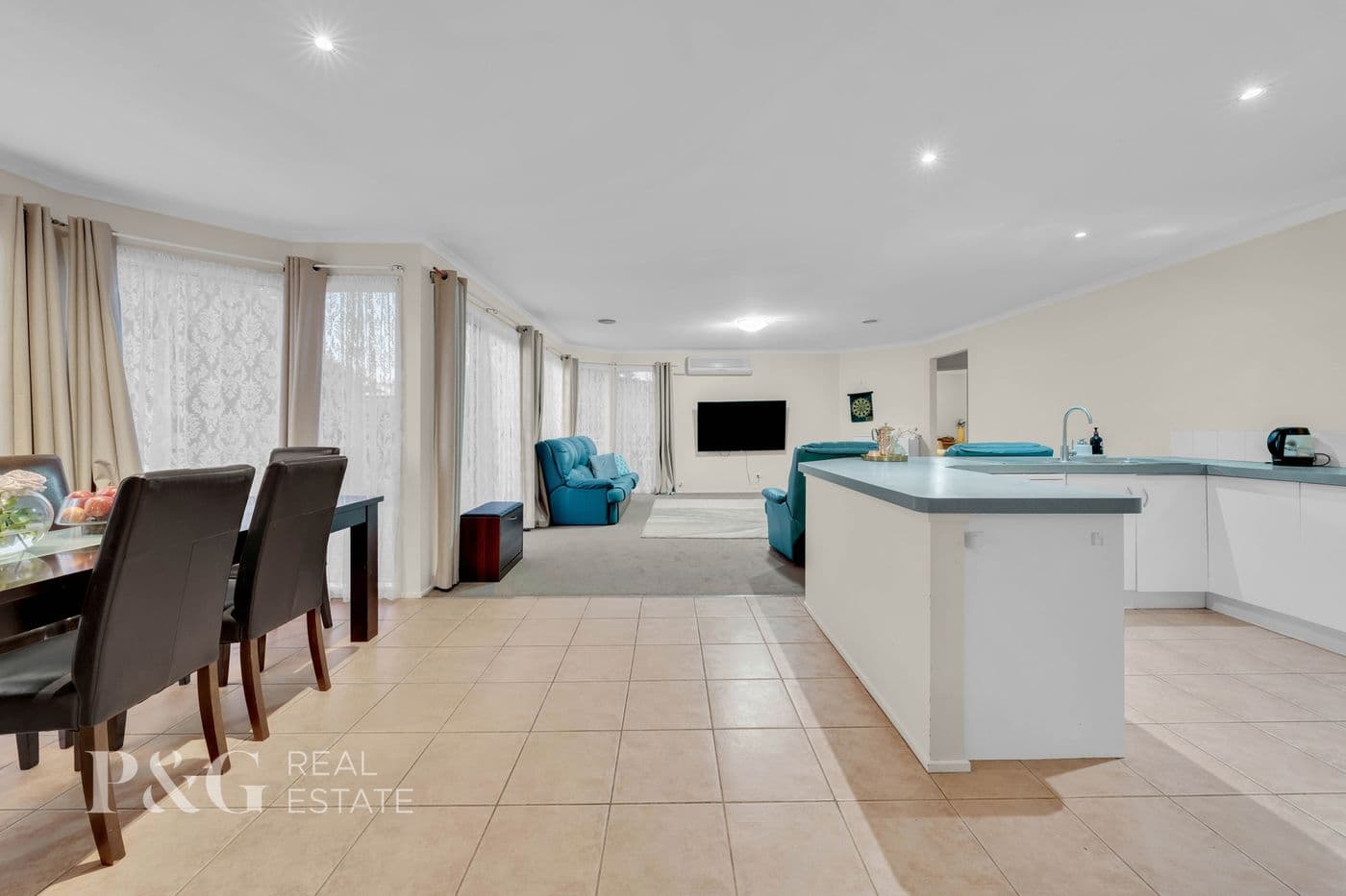 279 Ormond Road, Narre Warren South - Thumbnail 3