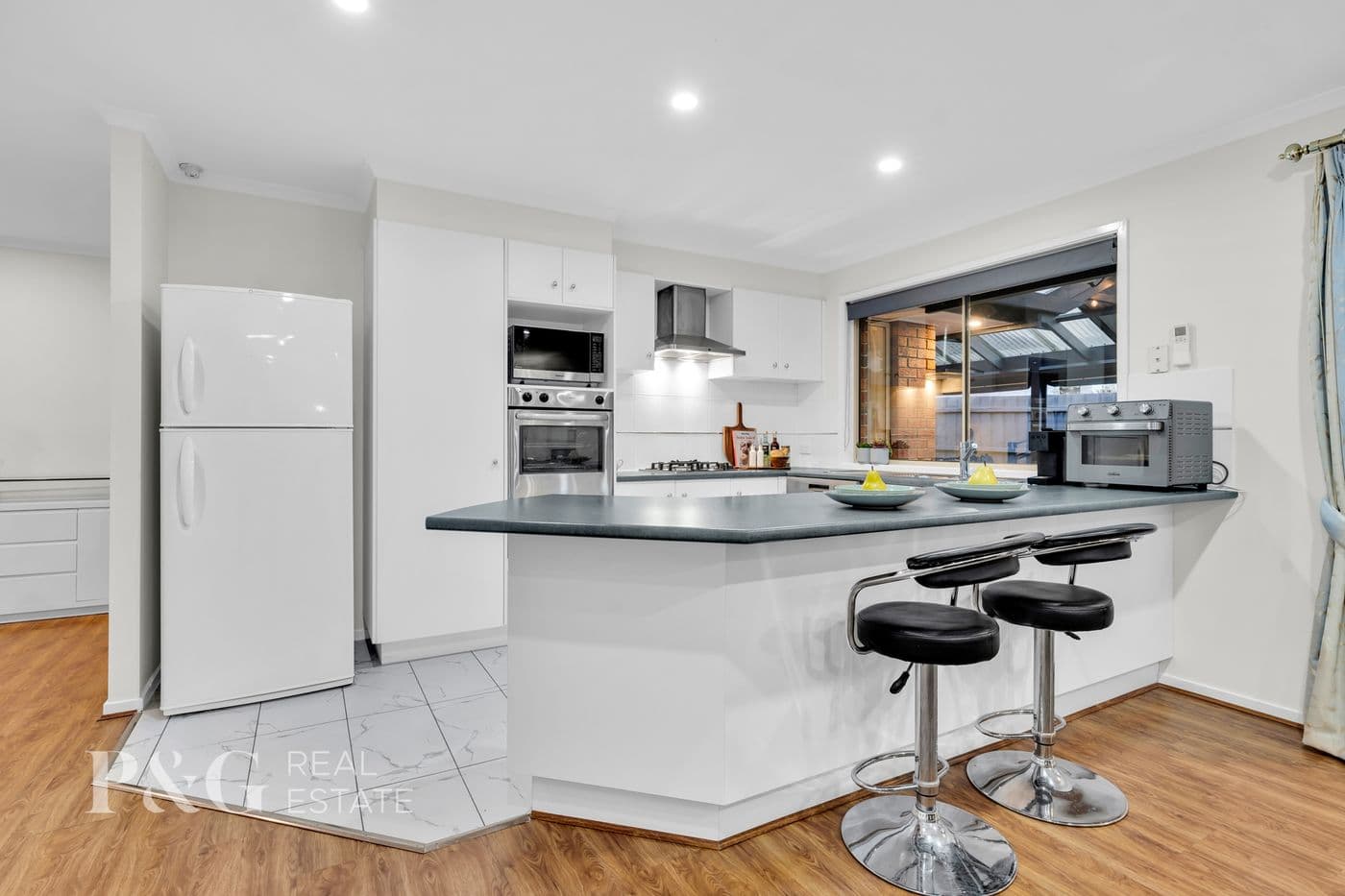 4 Lassiter Court, Narre Warren South - Thumbnail 4