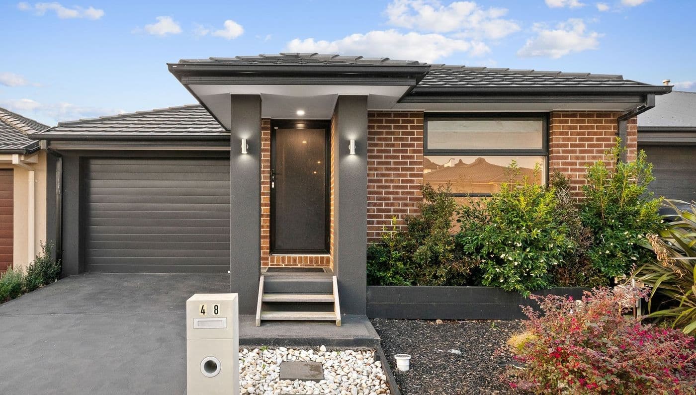 48 Moroak Crescent, Clyde North - Image 1