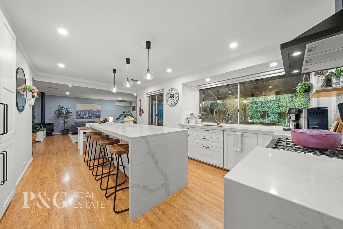 6 Addlington Court, Narre Warren South - Thumbnail 2